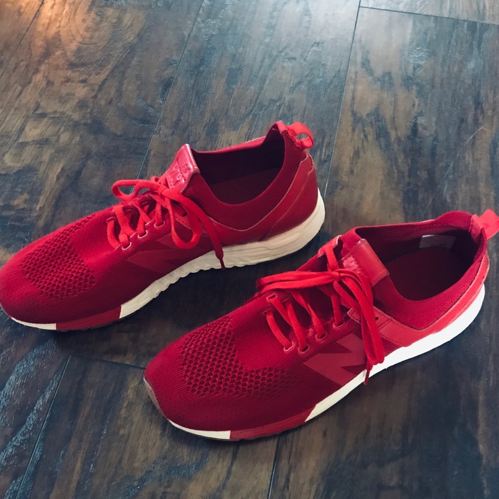 New Balance Tennis Shoes.